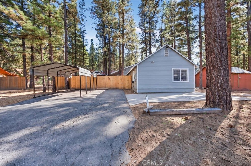 518 W Aeroplane, Big Bear City, CA 92314 518 W Aeroplane, Big Bear City, CA 92314