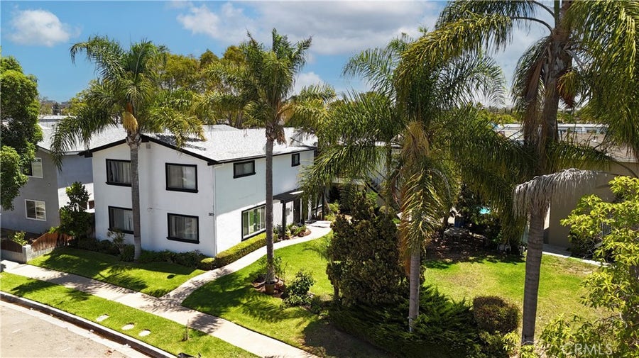 Property photo for 2872 La Salle Avenue, Costa Mesa, CA