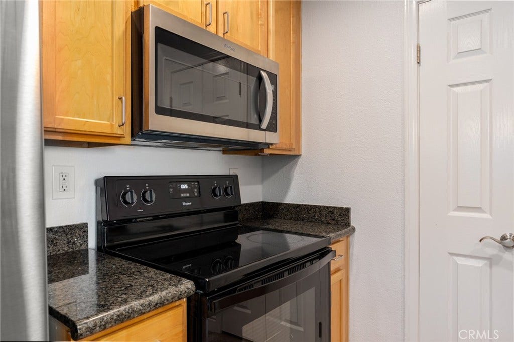 2380 Del Mar Way, #302, Corona, CA 92882 2380 Del Mar Way, #302, Corona, CA 92882