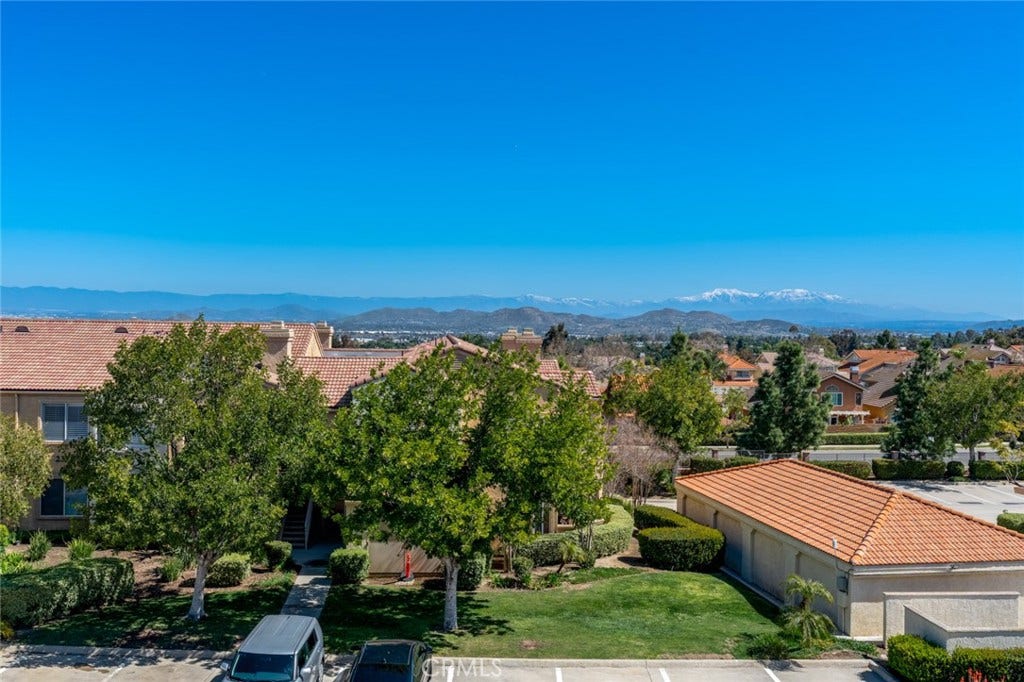 2380 Del Mar Way, #302, Corona, CA 92882 2380 Del Mar Way, #302, Corona, CA 92882