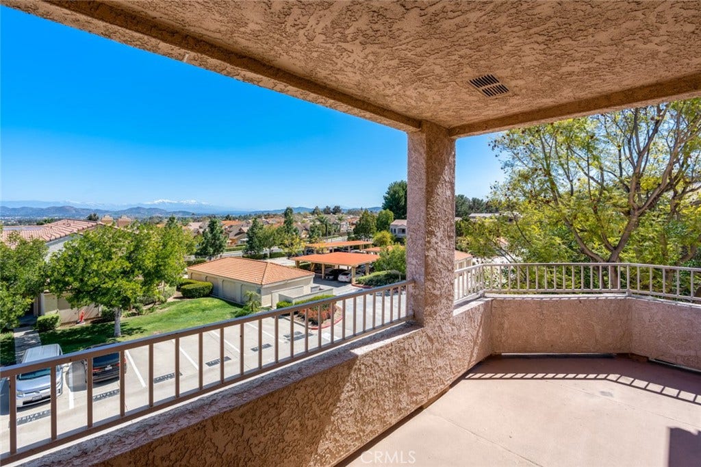 2380 Del Mar Way, #302, Corona, CA 92882 2380 Del Mar Way, #302, Corona, CA 92882