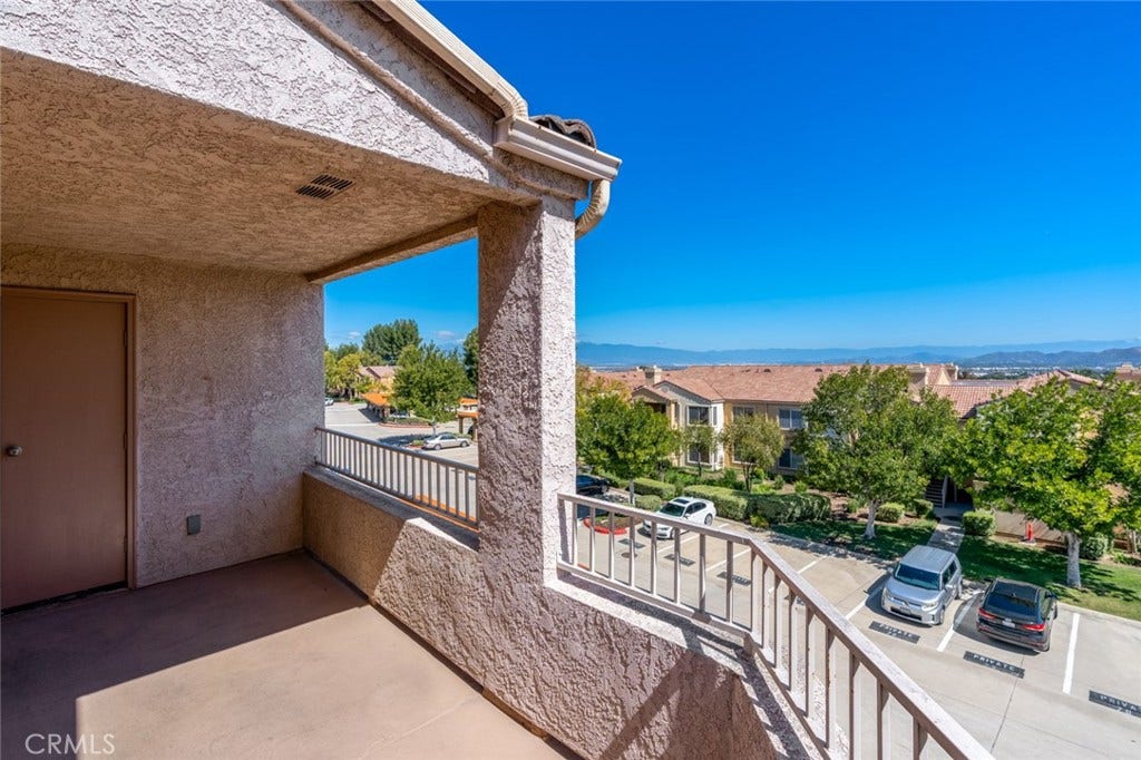 2380 Del Mar Way, #302, Corona, CA 92882 2380 Del Mar Way, #302, Corona, CA 92882