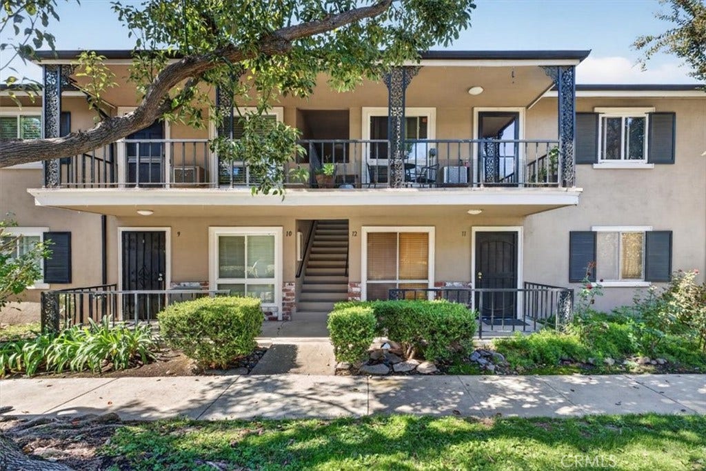 660 S Glassell, #12, Orange, CA 92866 660 S Glassell, #12, Orange, CA 92866