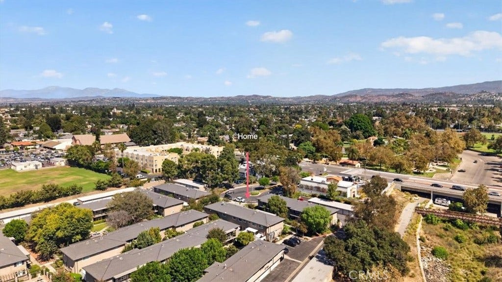 660 S Glassell, #12, Orange, CA 92866 660 S Glassell, #12, Orange, CA 92866