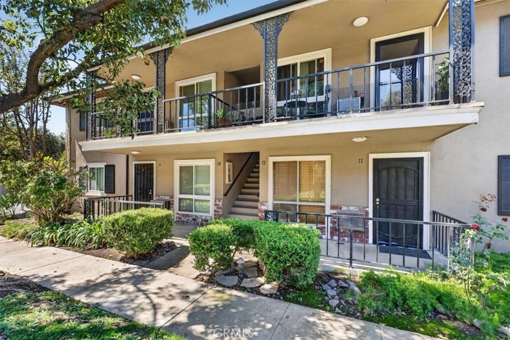 660 S Glassell, #12, Orange, CA 92866 660 S Glassell, #12, Orange, CA 92866