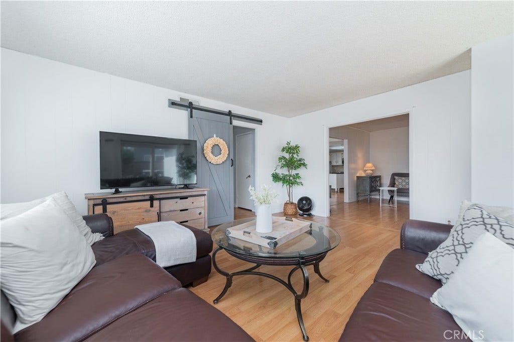 8695 Madison Avenue, Buena Park, CA 90620 family room