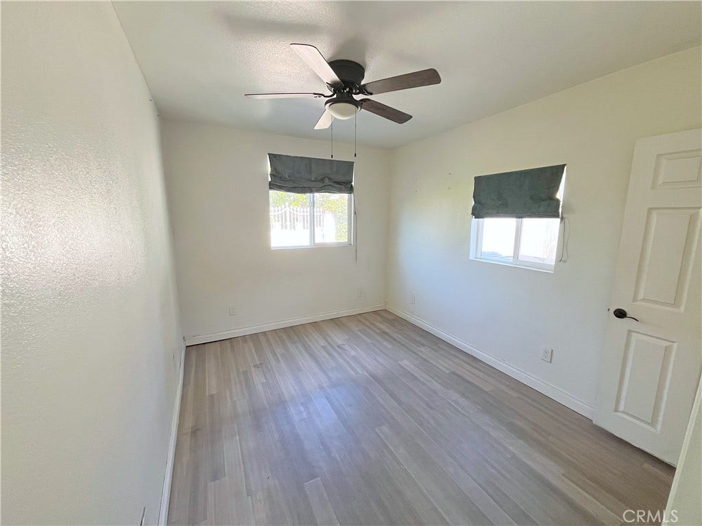 411 S Hewes, Orange, CA 92869 411 S Hewes, Orange, CA 92869