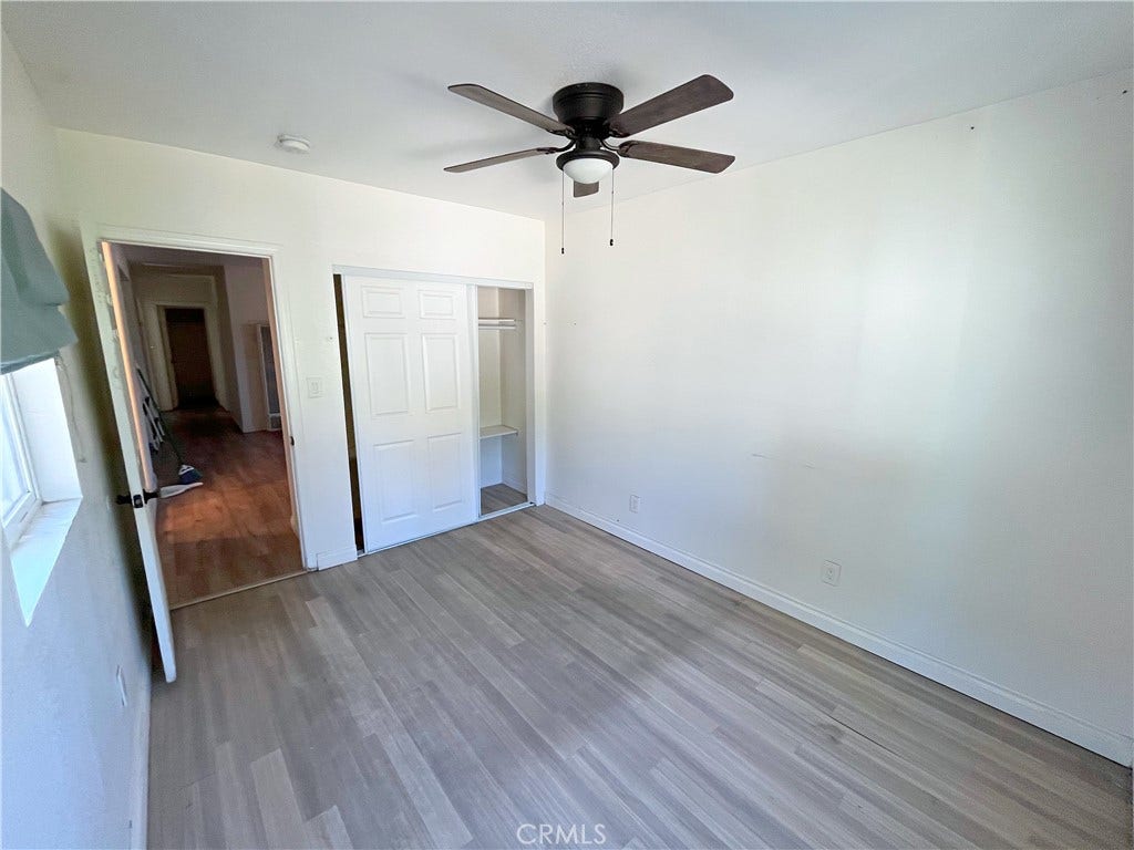 411 S Hewes, Orange, CA 92869 411 S Hewes, Orange, CA 92869