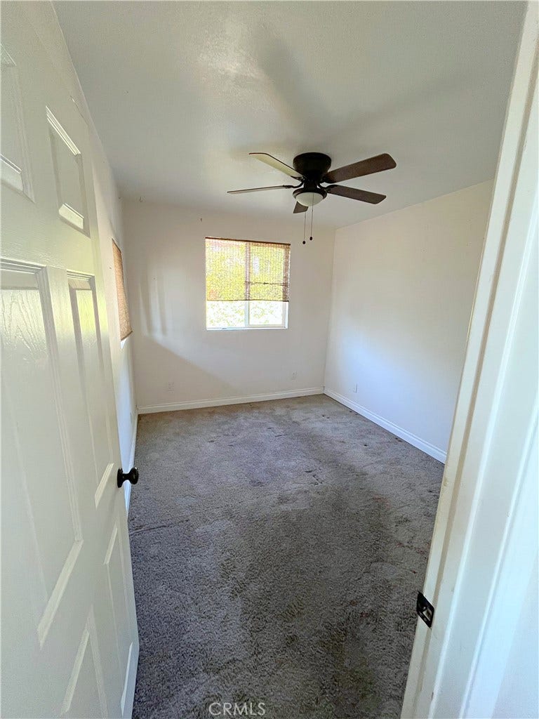 411 S Hewes, Orange, CA 92869 411 S Hewes, Orange, CA 92869