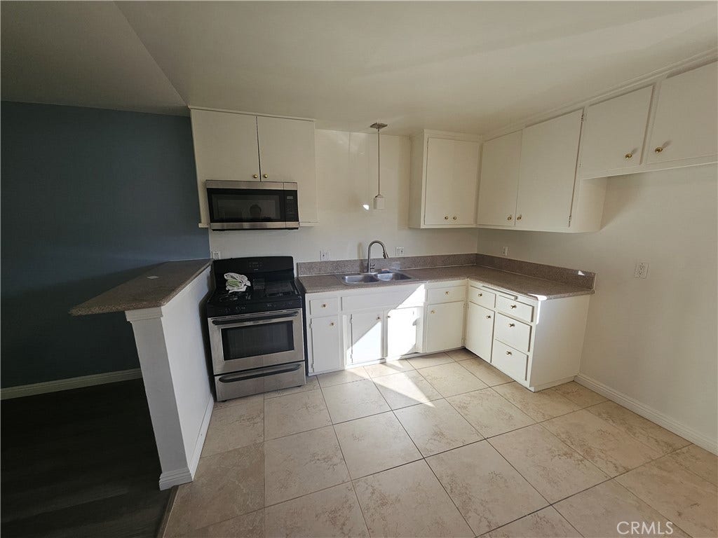 1381 Burwood Street, #4, La Habra, CA 90631