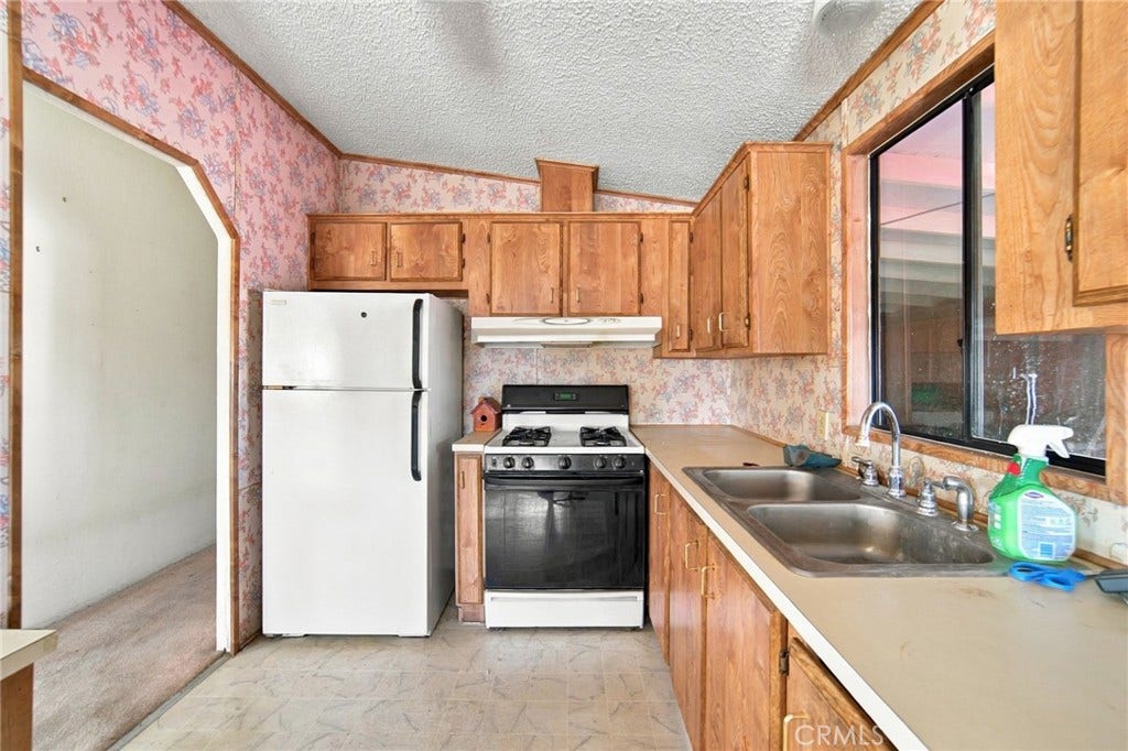 1212 Riverview, Needles, CA 92363