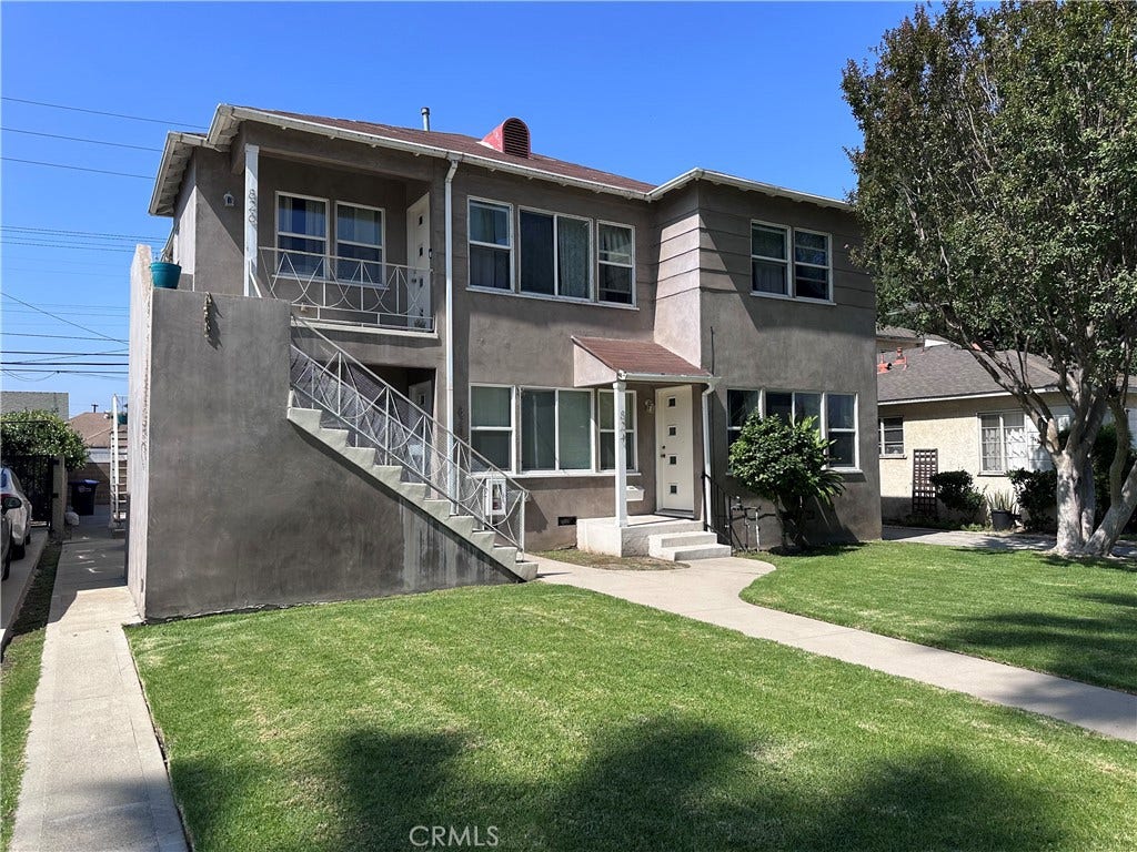 824 W Glenoaks, Glendale, CA 91202 824 W Glenoaks, Glendale, CA 91202