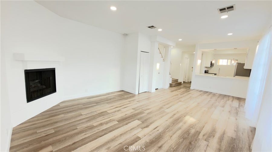 Property photo for 1026 N Croft, #101, Los Angeles, CA