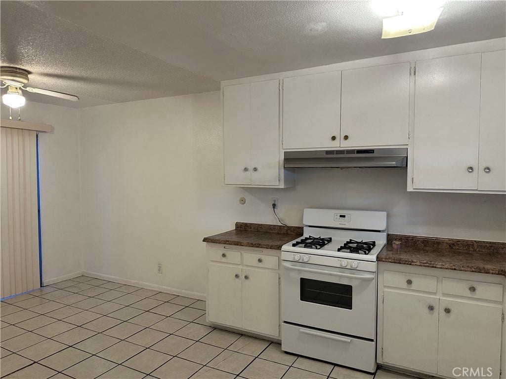 4109 W 5th, #F3, Santa Ana, CA 92703 4109 W 5th, #F3, Santa Ana, CA 92703