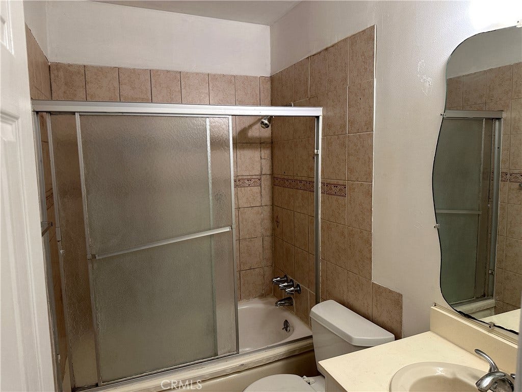 4109 W 5th, #F3, Santa Ana, CA 92703 4109 W 5th, #F3, Santa Ana, CA 92703