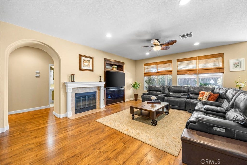29421 Lake Hills, Menifee, CA 92585 29421 Lake Hills, Menifee, CA 92585