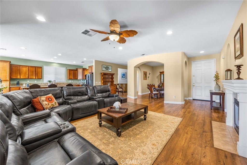 29421 Lake Hills, Menifee, CA 92585 29421 Lake Hills, Menifee, CA 92585