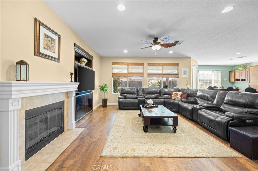 29421 Lake Hills, Menifee, CA 92585 29421 Lake Hills, Menifee, CA 92585