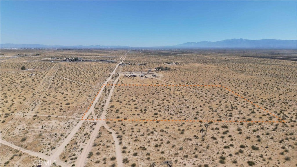 24204 Aster Road, Adelanto, CA 92301 24204 Aster Road, Adelanto, CA 92301