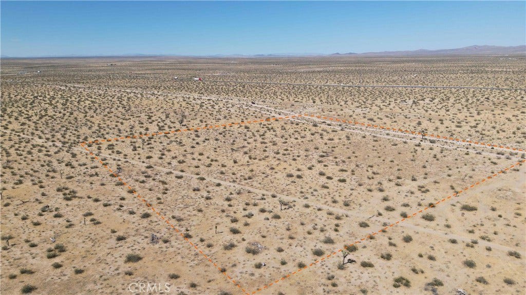 24204 Aster Road, Adelanto, CA 92301 24204 Aster Road, Adelanto, CA 92301