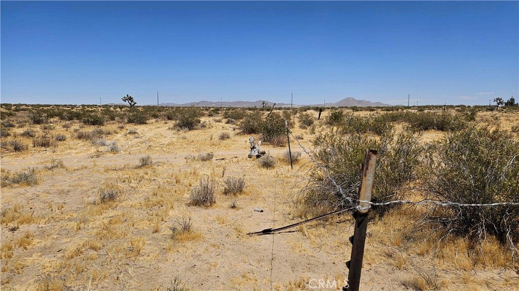 24204 Aster Road, Adelanto, CA 92301 24204 Aster Road, Adelanto, CA 92301