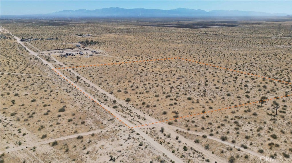 24204 Aster Road, Adelanto, CA 92301 24204 Aster Road, Adelanto, CA 92301