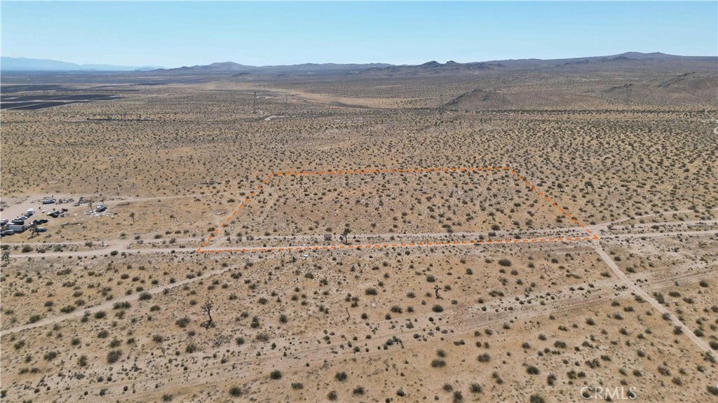 24204 Aster Road, Adelanto, CA 92301 24204 Aster Road, Adelanto, CA 92301