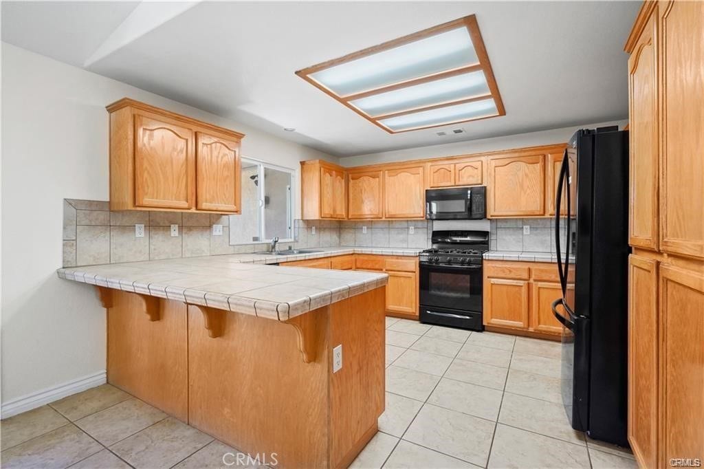 13227 Smith Road, Phelan, CA 92371 13227 Smith Road, Phelan, CA 92371