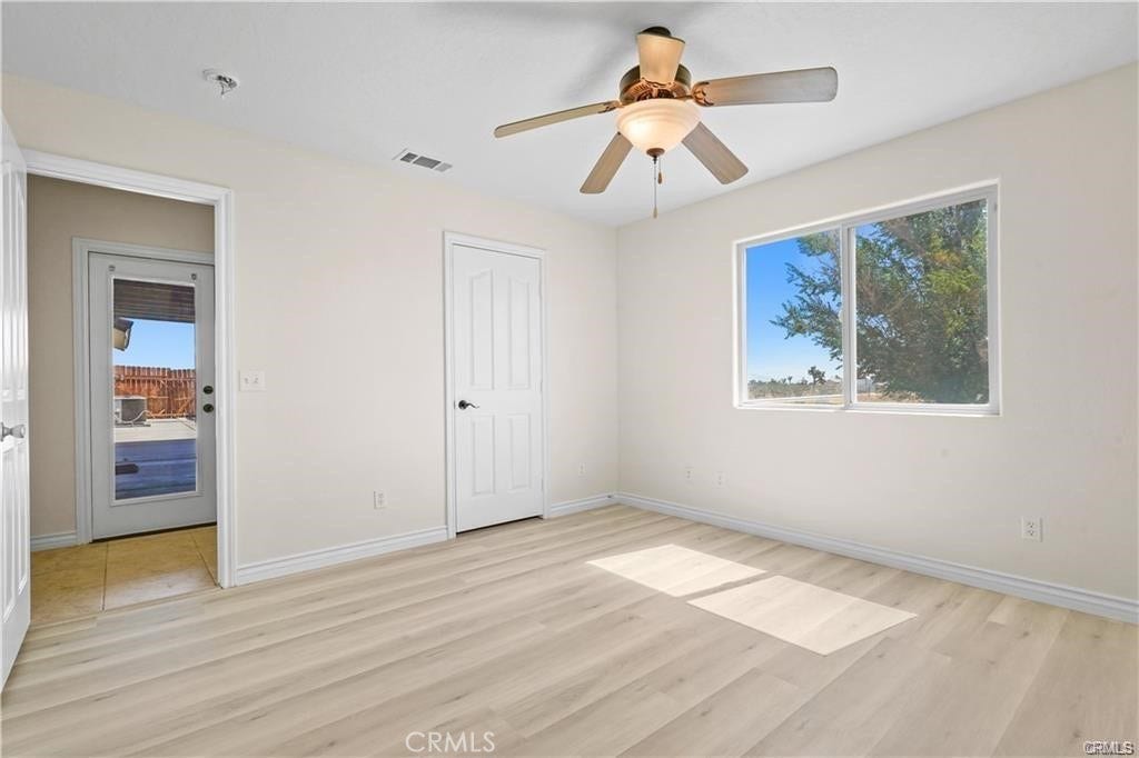 13227 Smith Road, Phelan, CA 92371 13227 Smith Road, Phelan, CA 92371