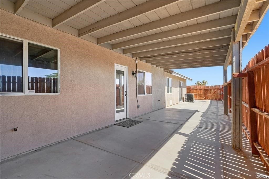 13227 Smith Road, Phelan, CA 92371 13227 Smith Road, Phelan, CA 92371