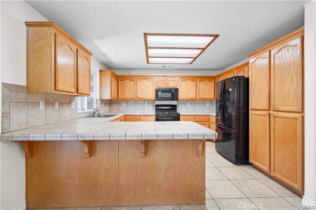 13227 Smith Road, Phelan, CA 92371 13227 Smith Road, Phelan, CA 92371
