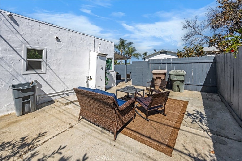 201 S Melrose, Placentia, CA 92870 201 S Melrose, Placentia, CA 92870