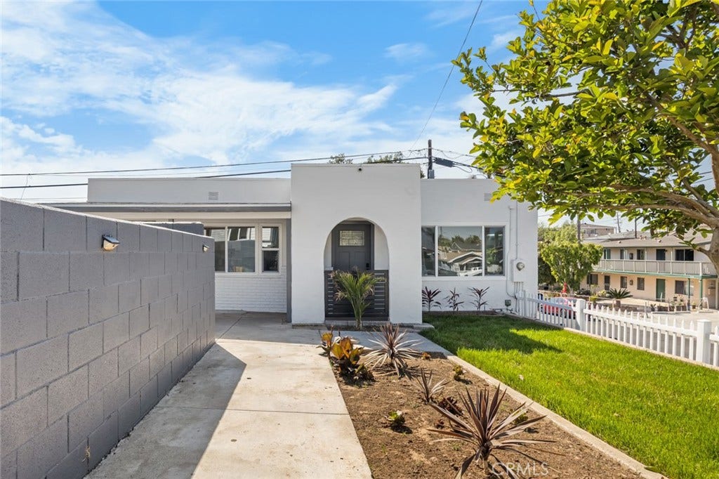 201 S Melrose, Placentia, CA 92870 201 S Melrose, Placentia, CA 92870