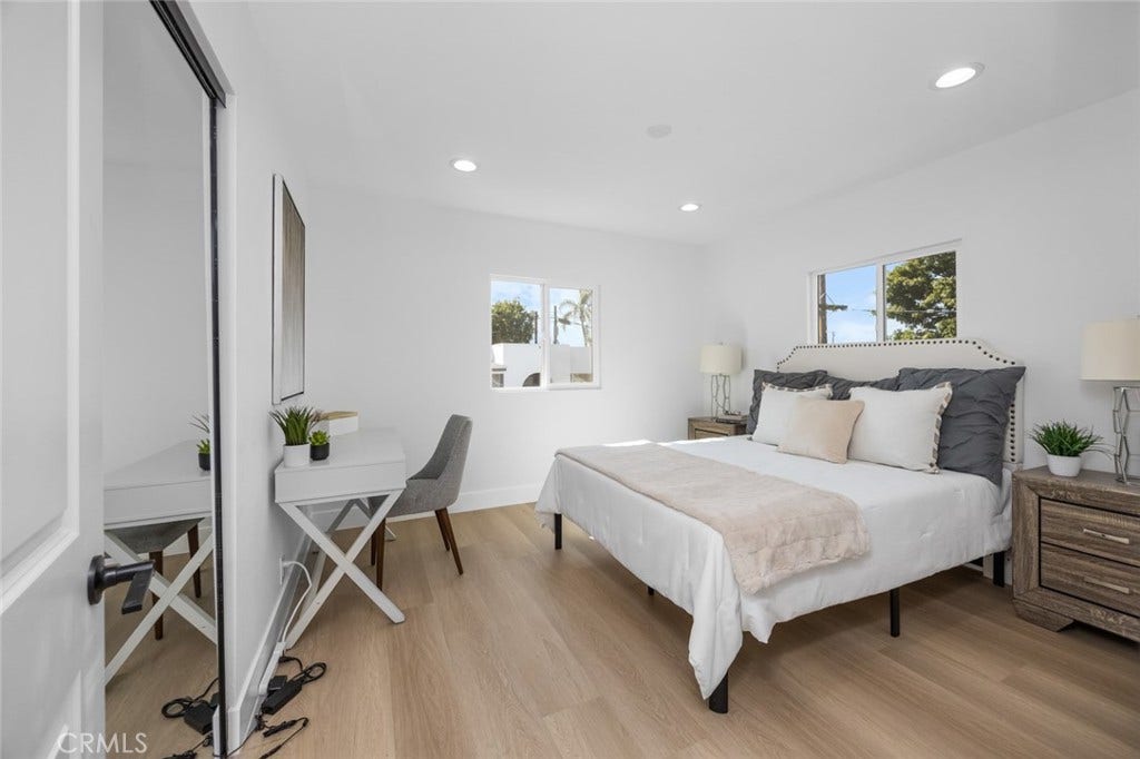 201 S Melrose, Placentia, CA 92870 201 S Melrose, Placentia, CA 92870