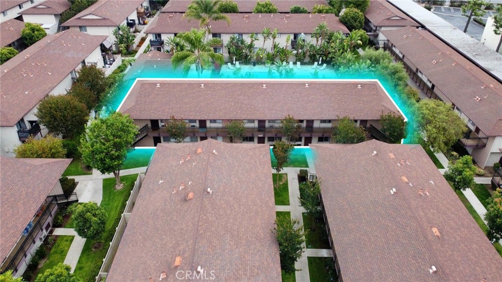 549 N Tustin Avenue, Santa Ana, CA 92705 549 N Tustin Avenue, Santa Ana, CA 92705
