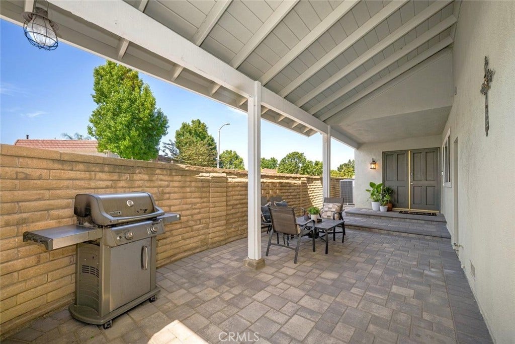 11389 Nayshon Court, Cypress, CA 90630 11389 Nayshon Court, Cypress, CA 90630