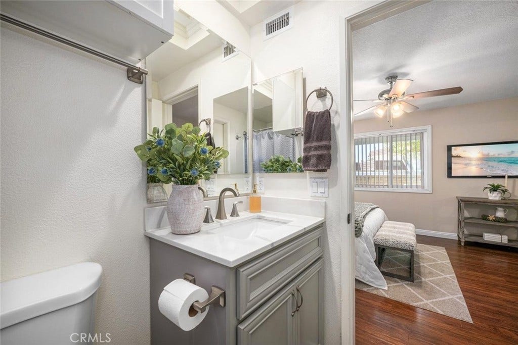 11389 Nayshon Court, Cypress, CA 90630 11389 Nayshon Court, Cypress, CA 90630