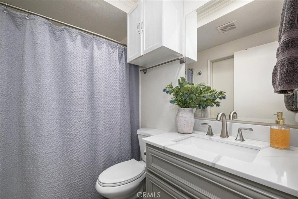11389 Nayshon Court, Cypress, CA 90630 11389 Nayshon Court, Cypress, CA 90630