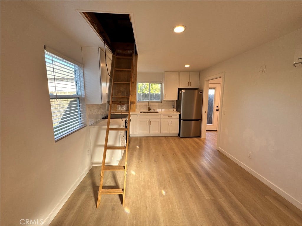 320 S Colfax, #2, La Habra, CA 90631 Attic access