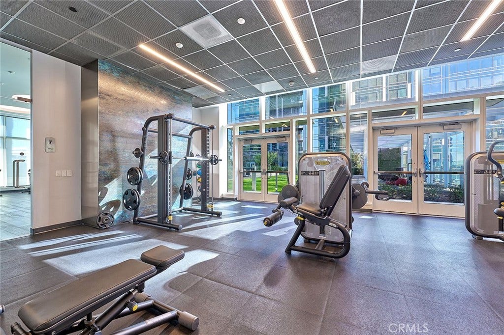 877 Francisco, #1717, Los Angeles, CA 90017 877 Francisco, #1717, Los Angeles, CA 90017
