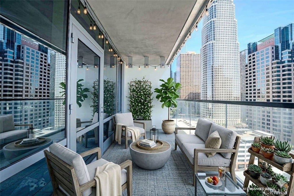 877 Francisco, #1717, Los Angeles, CA 90017 877 Francisco, #1717, Los Angeles, CA 90017