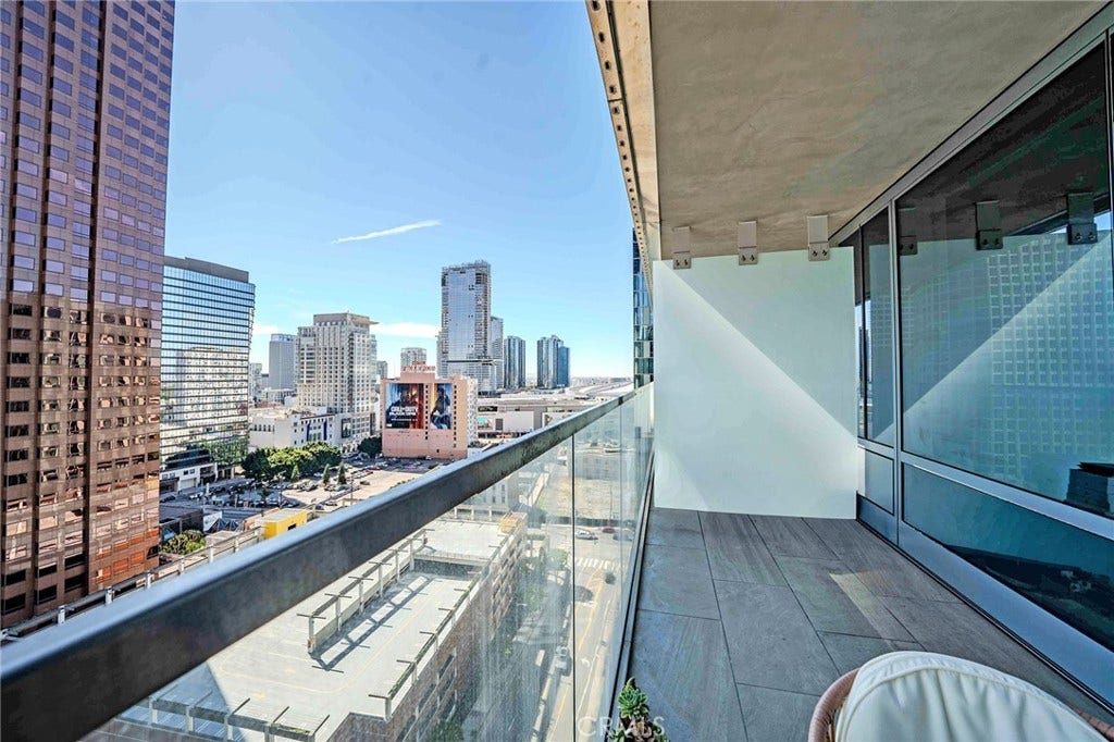 877 Francisco, #1717, Los Angeles, CA 90017 877 Francisco, #1717, Los Angeles, CA 90017