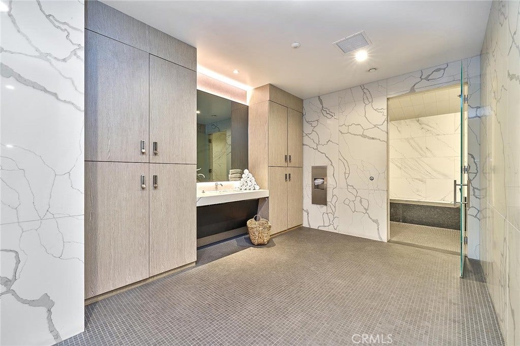 877 Francisco, #1717, Los Angeles, CA 90017 877 Francisco, #1717, Los Angeles, CA 90017