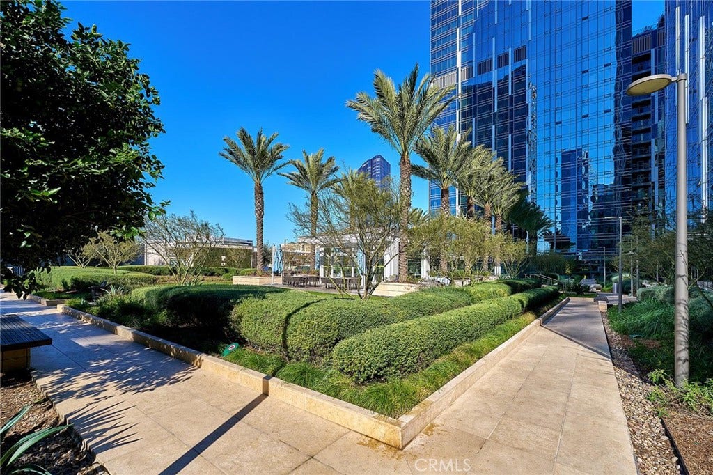 877 Francisco, #1717, Los Angeles, CA 90017 877 Francisco, #1717, Los Angeles, CA 90017