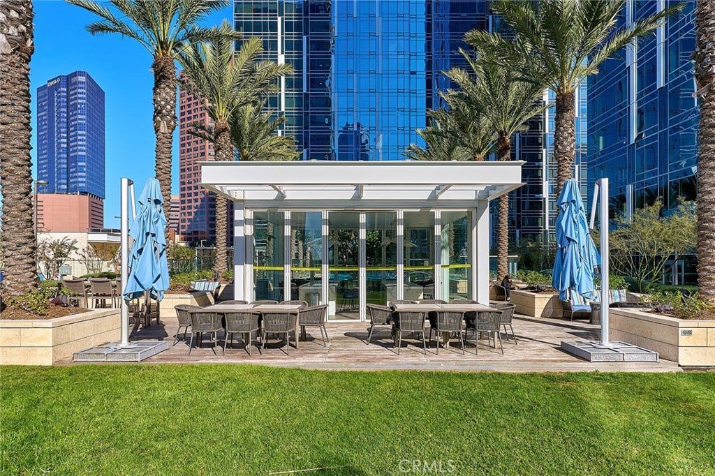 877 Francisco, #1717, Los Angeles, CA 90017 877 Francisco, #1717, Los Angeles, CA 90017