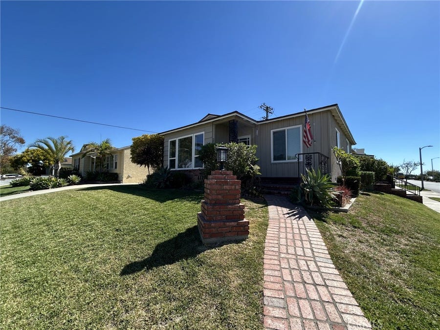 Property photo for 2702 Arbor, Lakewood, CA