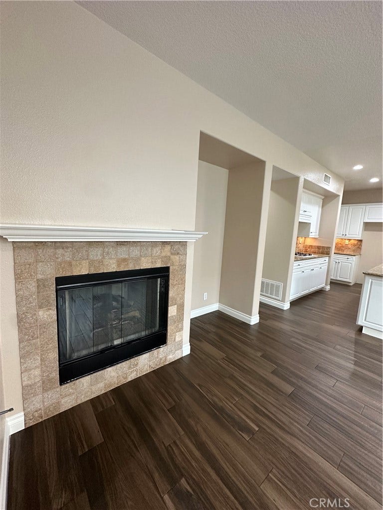 8296 E Loftwood, Orange, CA 92867 8296 E Loftwood, Orange, CA 92867