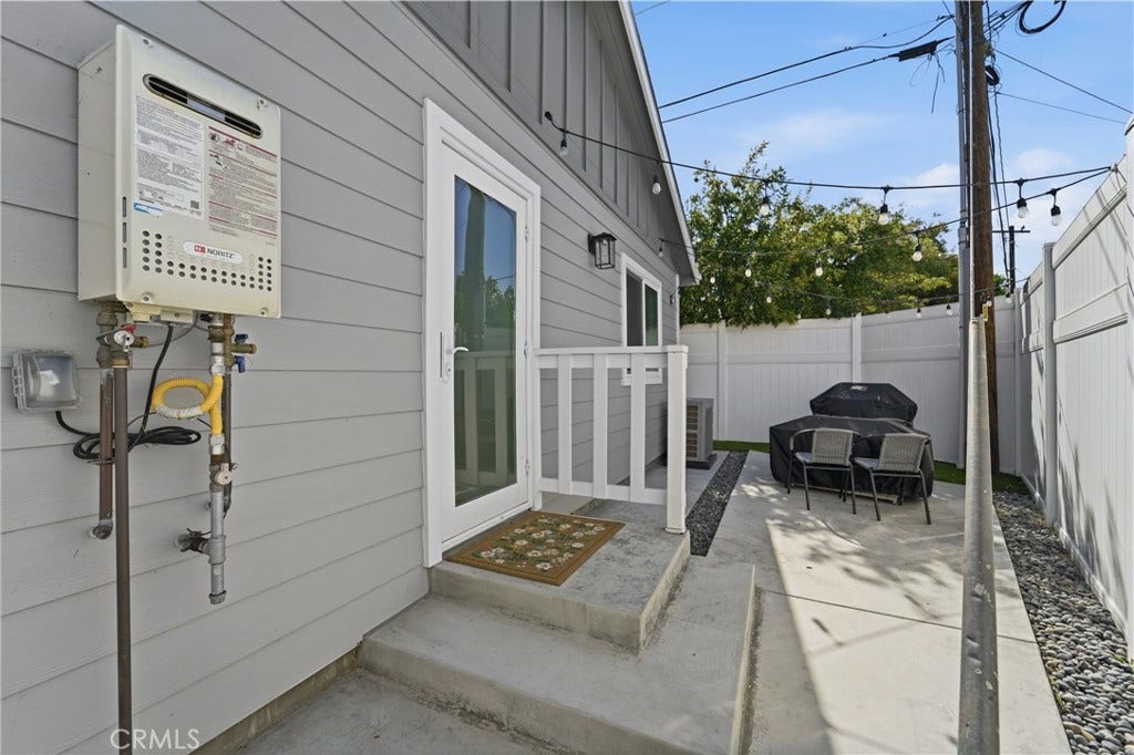 3329 N Los Coyotes Diagonal, #A, Long Beach, CA 90808
