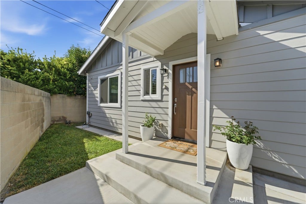 3329 N Los Coyotes Diagonal, #A, Long Beach, CA 90808