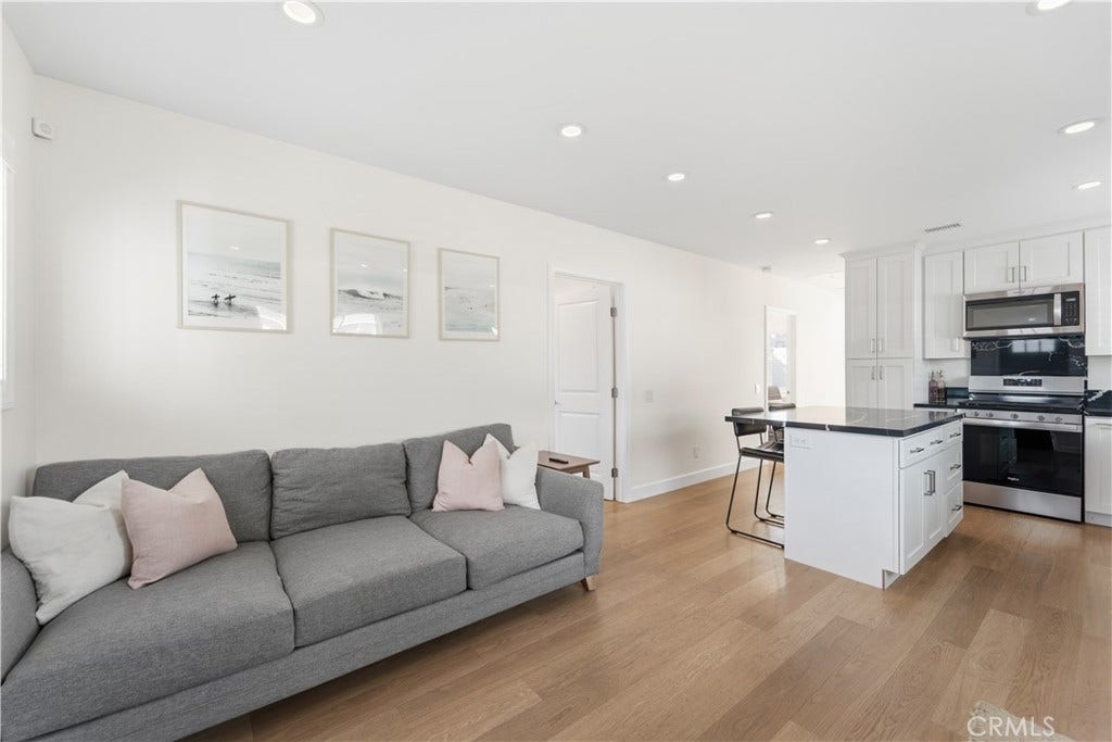 3329 N Los Coyotes Diagonal, #A, Long Beach, CA 90808